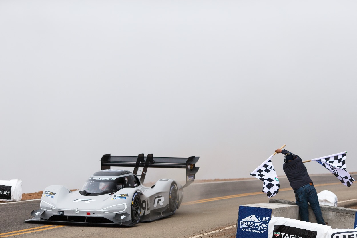 Romain Dumas F Volkswagen I.D. R Pikes Peak SML 8484