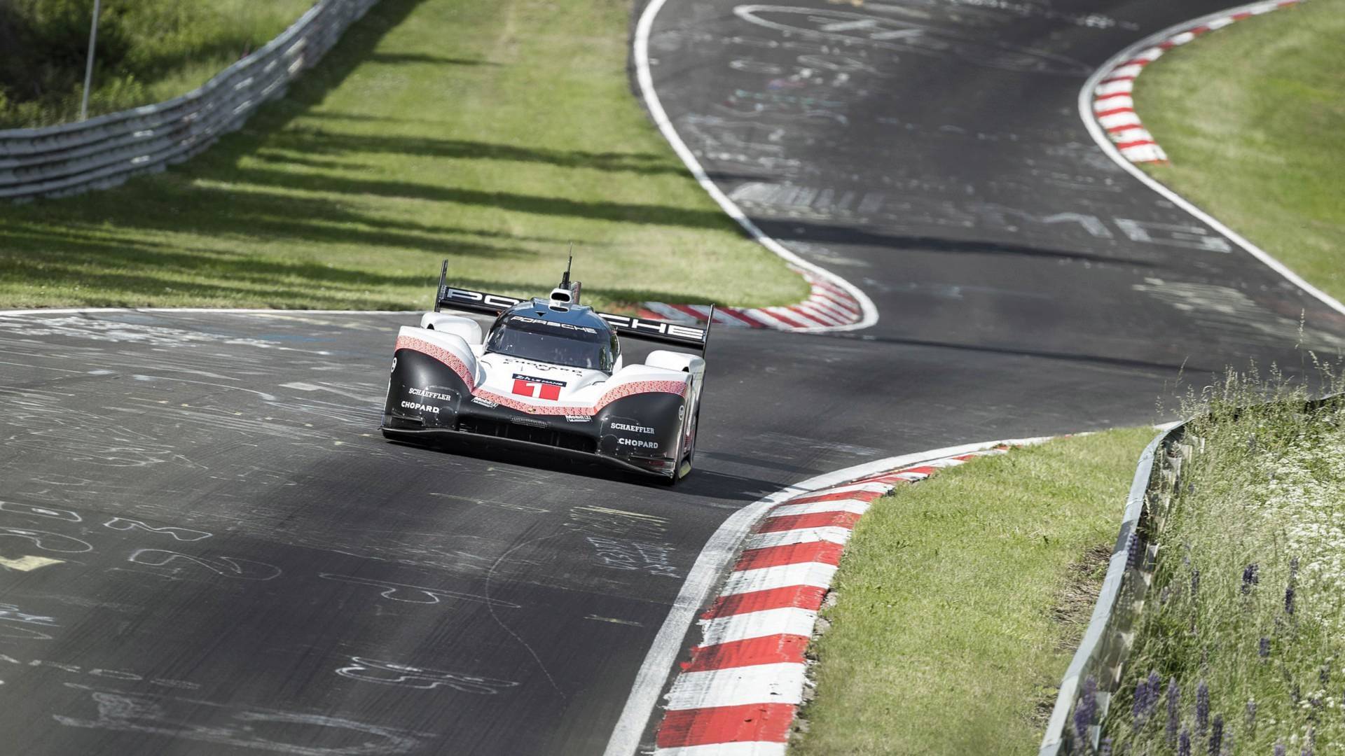 porsche 919 hybrid evo breaks nurburgring lap record